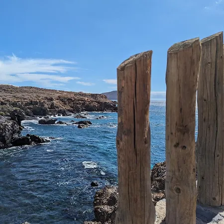 Sunny Seas Hideaway شقة